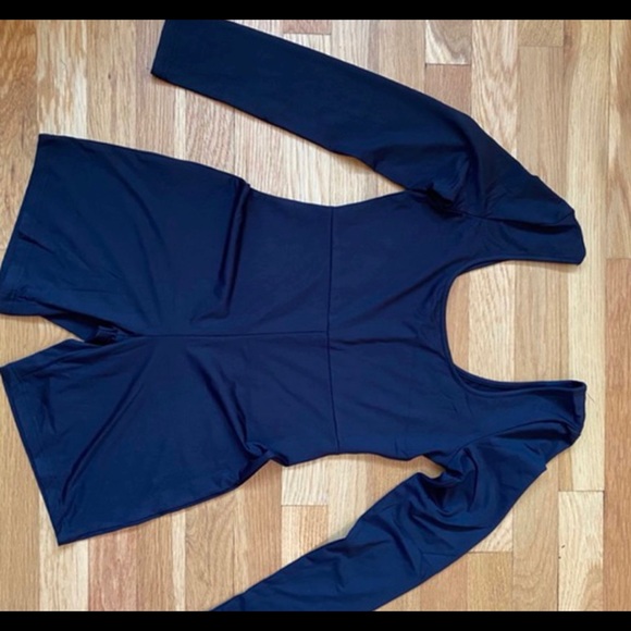 Black body hugging romper size small - Picture 2 of 2